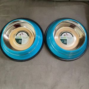 Iconic Pet Feeding Bowl - NEW/NEVER BEEN USED